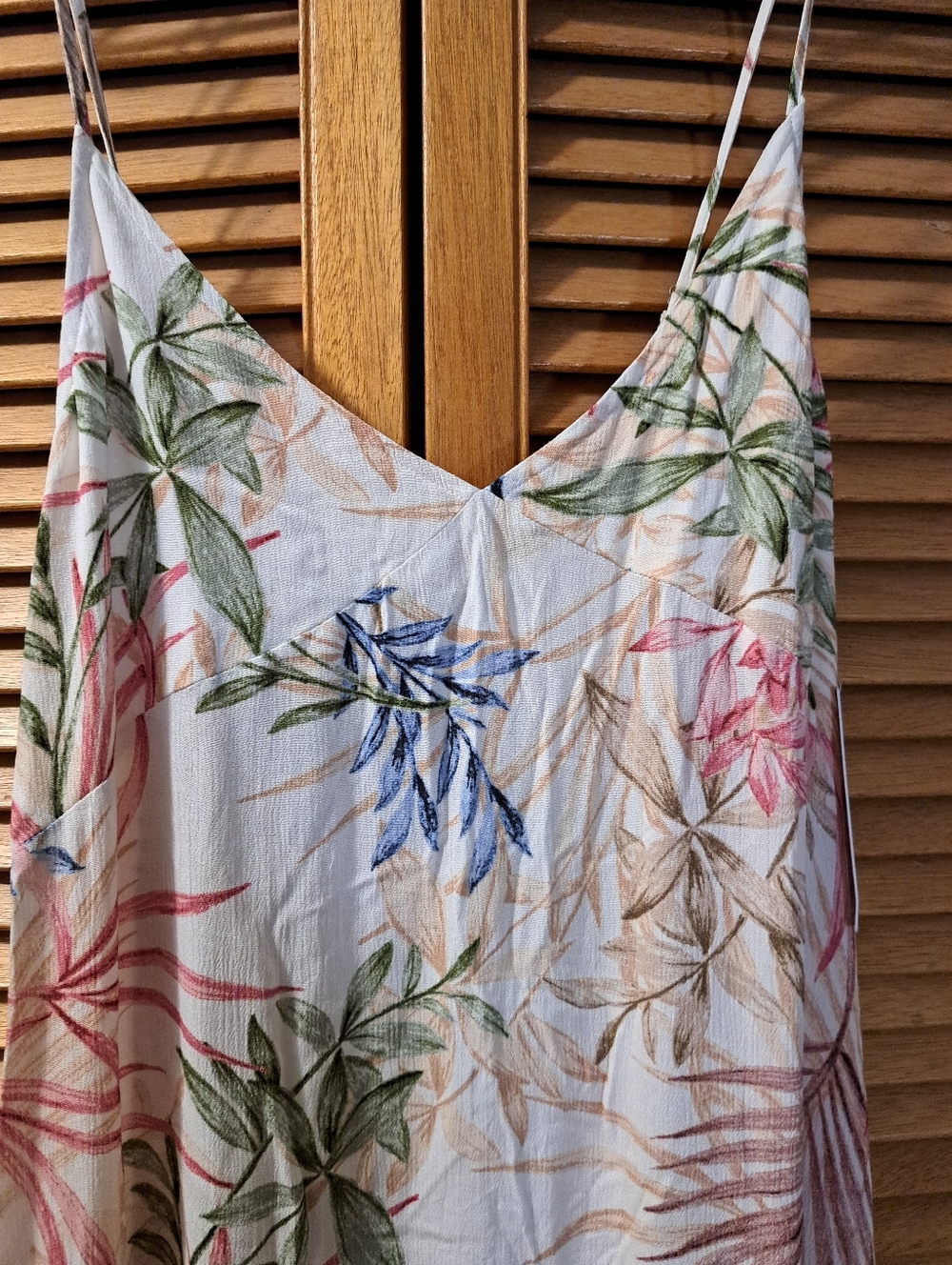 NWT Hurley Floral Pink and Green Lightweight Ruffle Maxi Dress Size M - Picture 4 of 7